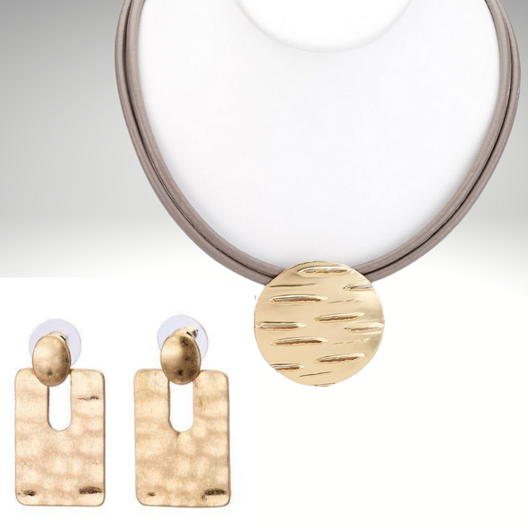 Gold Disk & Hammered Square Jewelry Set