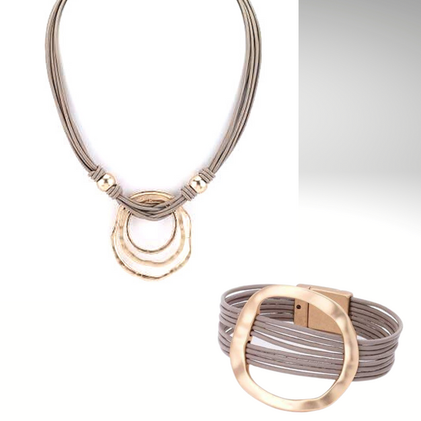 Oval Gold Necklace and Bracelet Set